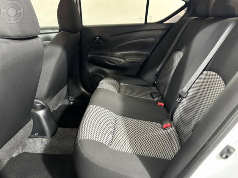 NISSAN - VERSA 1.6 16V FLEXSTART V-DRIVE PREMIUM XTRONIC - 2021/2021 - BRANCA - R$ 64.900,00