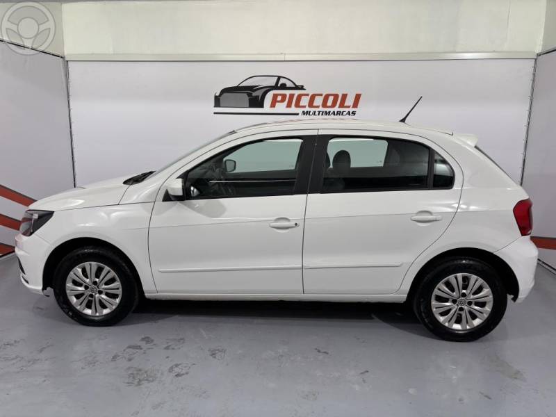 VOLKSWAGEN - GOL 1.0 12V MPI TOTALFLEX CITY 4P MANUAL - 2021/2022 - BRANCA - R$ 50.900,00