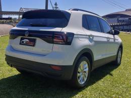 VOLKSWAGEN - T-CROSS - 2022/2023 - Branca - R$ 107.900,00