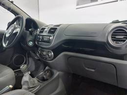 FIAT - PALIO 1.4 MPI ATTRACTIVE 8V FLEX 4P MANUAL - 2016/2017 - BRANCA - R$ 46.900,00