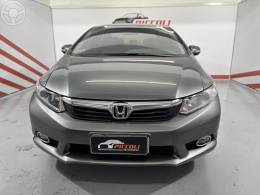 HONDA - CIVIC 2.0 LXR 16V FLEX 4P AUTOMÁTICO - 2013/2014 - CINZA - R$ 77.900,00