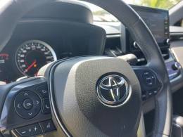 TOYOTA - COROLLA - 2021/2022 - Preta - R$ 142.900,00