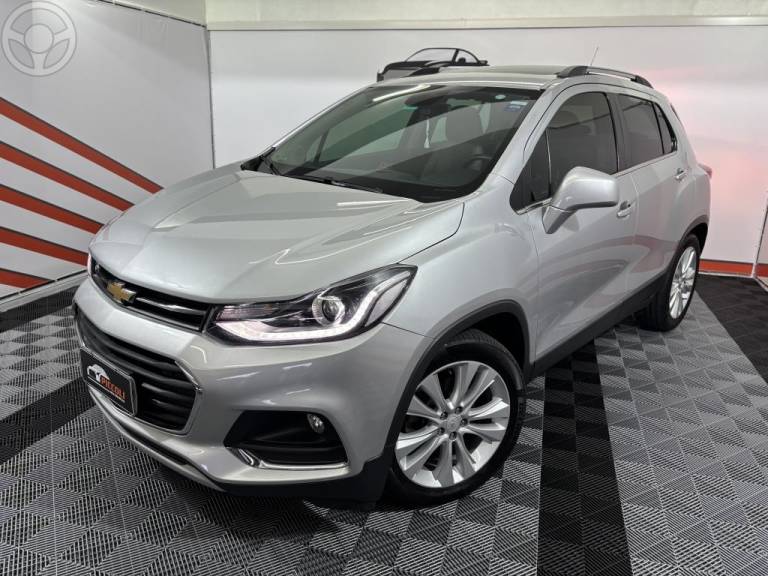 CHEVROLET - TRACKER 1.4 16V TURBO FLEX LTZ AUTOMÁTICO - 2017/2017 - PRATA - R$ 80.900,00