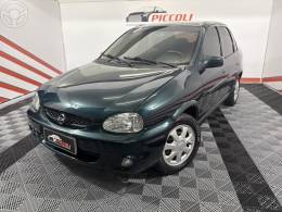 CHEVROLET - CORSA 1.6 MPFI GLS SEDAN 8V 4P MANUAL - 2000/2001 - VERDE - R$ 19.900,00