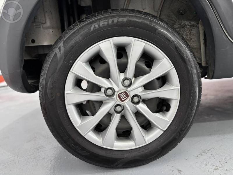 FIAT - MOBI 1.0 8V EVO FLEX LIKE. MANUAL - 2022/2023 - BRANCA - R$ 52.900,00