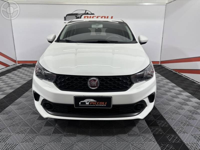 FIAT - ARGO 1.0 FIREFLY FLEX DRIVE MANUAL - 2018/2019 - BRANCA - R$ 54.900,00