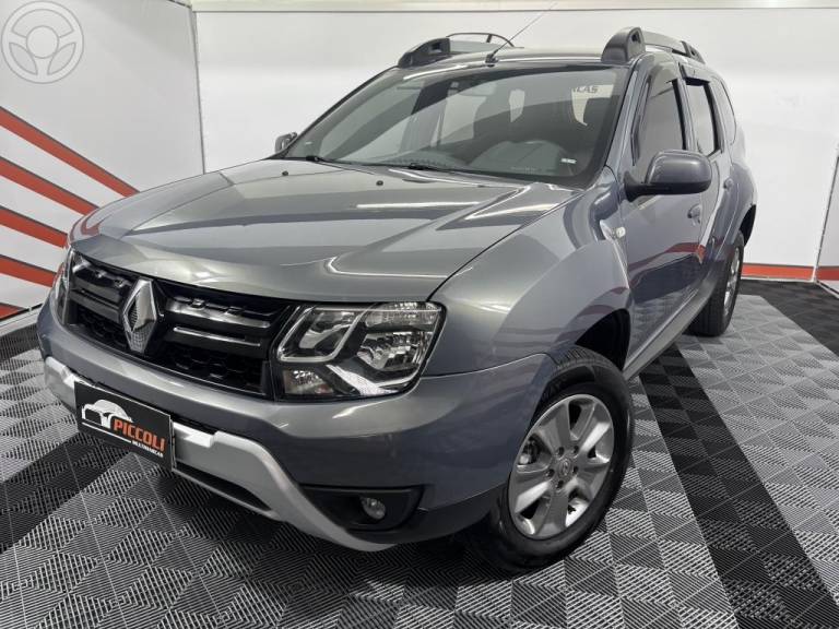 RENAULT - DUSTER 2.0 DYNAMIQUE 4X2 16V FLEX 4P AUTOMÁTICO - 2018/2019 - CINZA - R$ 75.900,00