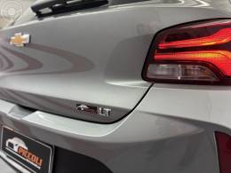 CHEVROLET - ONIX 1.0 LT2 FLEX 4P MANUAL - 2024/2025 - PRATA - R$ 79.900,00
