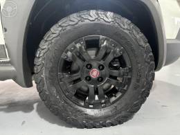 FIAT - STRADA 1.8 MPI ADVENTURE LOCKER CD 16V FLEX 2P MANUAL - 2011/2011 - BRANCA - R$ 53.900,00