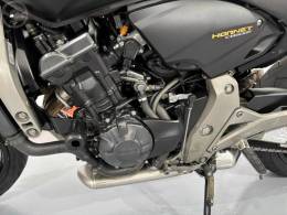 HONDA - CB 600F HORNET - 2009/2009 - PRETA - R$ 34.900,00
