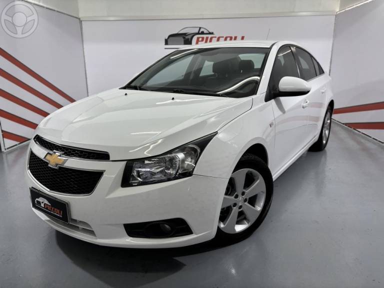 CHEVROLET - CRUZE 1.8 LT 16V FLEX 4P AUTOMÁTICO - 2014/2014 - BRANCA - R$ 63.900,00