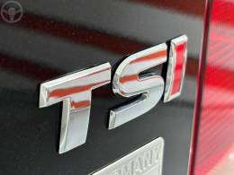 VOLKSWAGEN - UP 1.0 TSI MOVE UP 12V FLEX 4P MANUAL - 2016/2017 - BRANCA - R$ 62.900,00