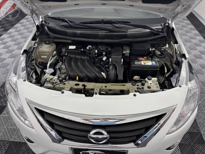 NISSAN - VERSA 1.6 16V FLEXSTART V-DRIVE PREMIUM XTRONIC - 2021/2021 - BRANCA - R$ 64.900,00
