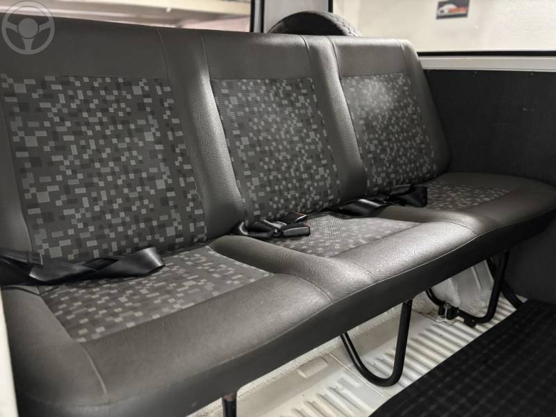 VOLKSWAGEN - KOMBI 1.4 MI STD 8V FLEX 4P MANUAL - 2009/2009 - BRANCA - R$ 69.900,00