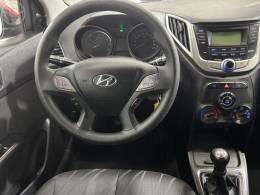 HYUNDAI - HB20 1.0 COMFORT PLUS 12V FLEX 4P MANUAL - 2014/2015 - VERMELHA - R$ 46.900,00