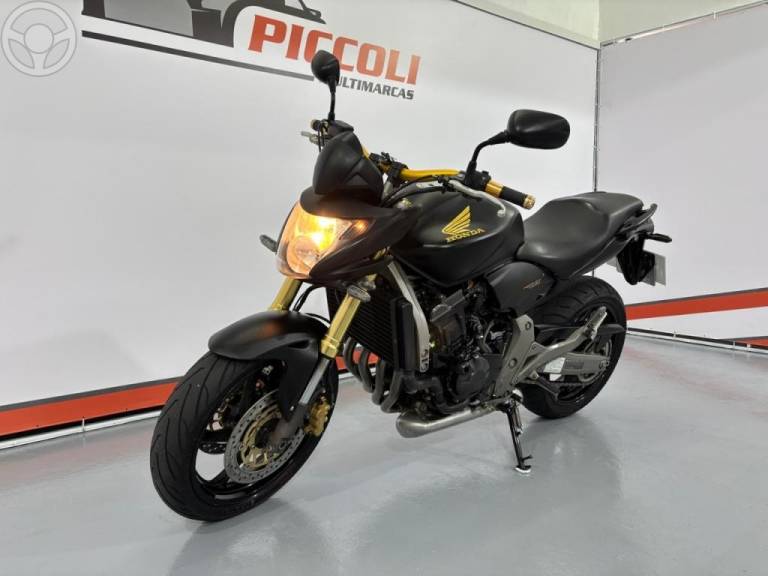 HONDA - CB 600F HORNET - 2009/2009 - PRETA - R$ 35.900,00