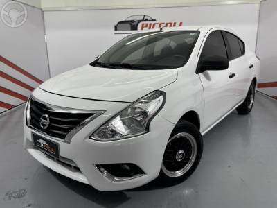NISSAN - VERSA 1.6 16V FLEXSTART V-DRIVE PREMIUM XTRONIC - 2021/2021 - BRANCA - R$ 64.900,00