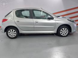PEUGEOT - 207 1.4 XR SPORT SW 8V FLEX 4P MANUAL - 2011/2011 - PRATA - R$ 22.900,00