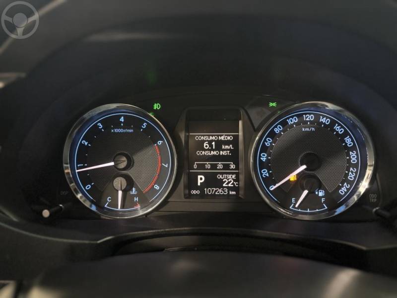 TOYOTA - COROLLA 2.0 XEI 16V FLEX 4P AUTOMÁTICO - 2015/2016 - PRATA - R$ 86.900,00