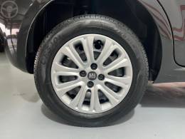 FIAT - PUNTO 1.4 ATTRACTIVE 8V FLEX 4P MANUAL - 2013/2014 - PRETA - R$ 40.500,00