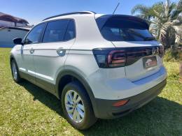 VOLKSWAGEN - T-CROSS - 2022/2023 - Branca - R$ 107.900,00