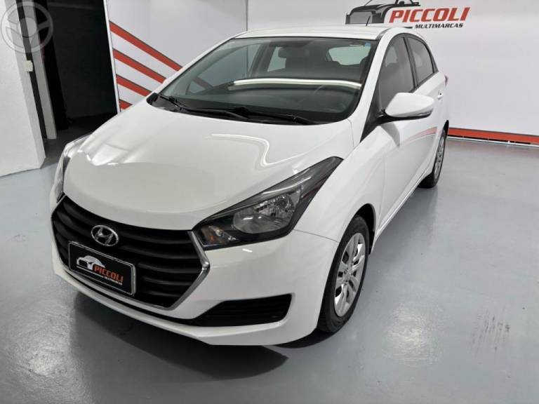 HYUNDAI - HB20 1.0 COMFORT PLUS 12V FLEX 4P MANUAL - 2016/2017 - BRANCA - R$ 50.900,00