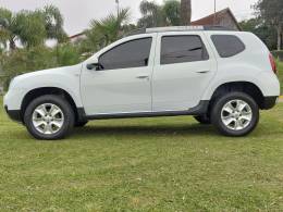 RENAULT - DUSTER - 2017/2018 - Branca - R$ 72.900,00