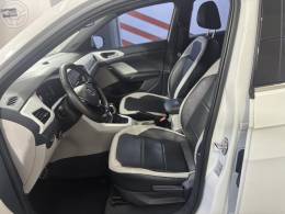 VOLKSWAGEN - T-CROSS 1.4 HIGHLINE TSI 16V FLEX 4P AUTOMÁTICO - 2021/2021 - BRANCA - R$ 112.900,00