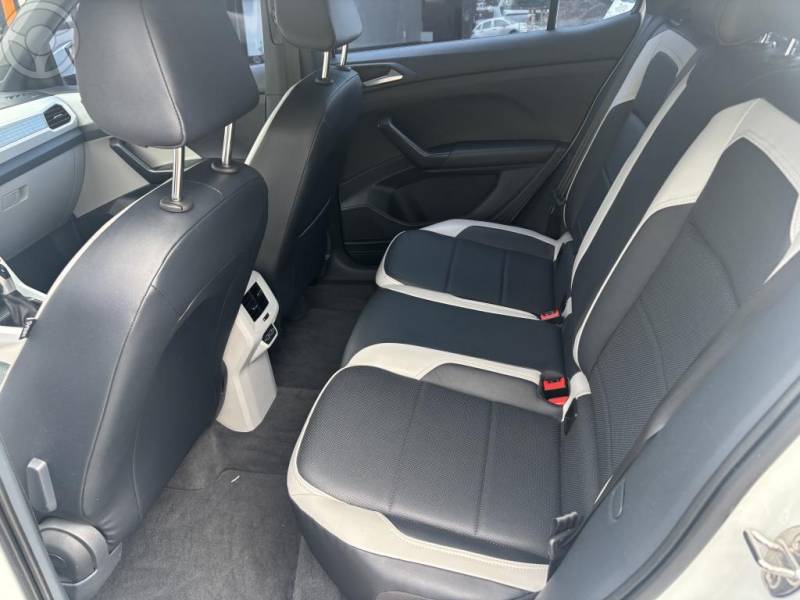 VOLKSWAGEN - T-CROSS 1.4 HIGHLINE TSI 16V FLEX 4P AUTOMÁTICO - 2021/2021 - BRANCA - R$ 112.900,00