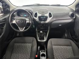 FORD - KA 1.0 SE PLUS 12V FLEX 4P MANUAL - 2016/2017 - BRANCA - R$ 41.900,00