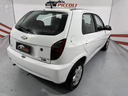 CHEVROLET - CELTA 1.0 MPFI VHC SPIRIT 8V FLEX 4P MANUAL - 2013/2014 - BRANCA - R$ 35.500,00