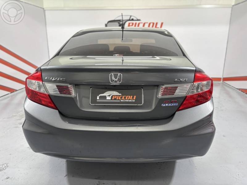 HONDA - CIVIC 2.0 LXR 16V FLEX 4P AUTOMÁTICO - 2013/2014 - CINZA - R$ 77.900,00