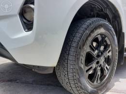 NISSAN - FRONTIER 2.5 SV ATTACK 4X4 CD TURBO ELETRONIC DIESEL 4P AUTOMÁTICO - 2023/2024 - BRANCA - R$ 207.900,00