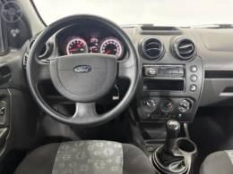 FORD - FIESTA 1.0 MPI HATCH 8V FLEX 4P MANUAL - 2012/2013 - PRETA - R$ 30.900,00