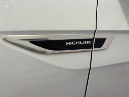 VOLKSWAGEN - T-CROSS 1.4 HIGHLINE TSI 16V FLEX 4P AUTOMÁTICO - 2021/2021 - BRANCA - R$ 112.900,00