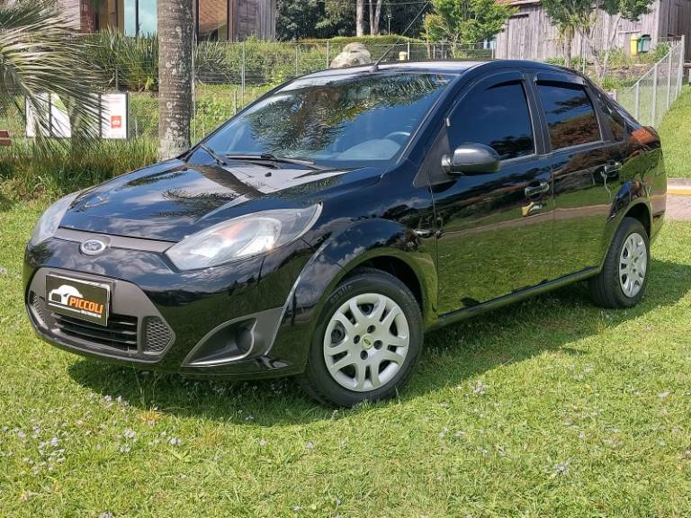 FORD - FIESTA - 2010/2011 - Preta - R$ 34.900,00