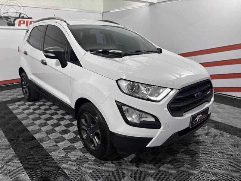 FORD - ECOSPORT 1.5 TIVCT FLEX FREESTYLE MANUAL - 2018/2019 - BRANCA - R$ 74.900,00
