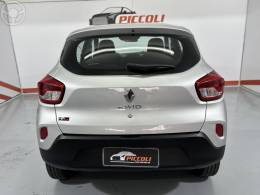 RENAULT - KWID 1.0 12V SCE FLEX ZEN MANUAL - 2023/2024 - PRATA - R$ 52.900,00