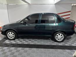 CHEVROLET - CORSA 1.6 MPFI GLS SEDAN 8V 4P MANUAL - 2000/2001 - VERDE - R$ 19.900,00