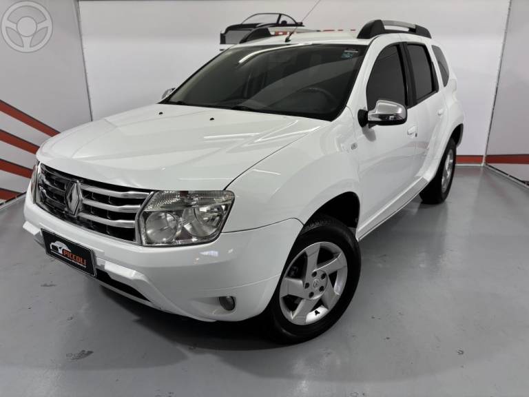 RENAULT - DUSTER 2.0 DYNAMIQUE 4X2 16V FLEX 4P MANUAL - 2014/2015 - BRANCA - R$ 56.900,00