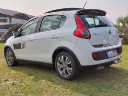 FIAT - PALIO - 2015/2016 - Branca - R$ 47.900,00