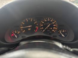 CHEVROLET - CORSA 1.6 MPFI GLS SEDAN 8V 4P MANUAL - 2000/2001 - VERDE - R$ 19.900,00