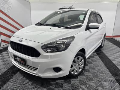 FORD - KA 1.0 SE PLUS 12V FLEX 4P MANUAL - 2016/2017 - BRANCA - R$ 41.900,00