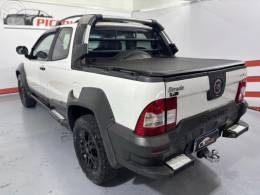 FIAT - STRADA 1.8 MPI ADVENTURE LOCKER CD 16V FLEX 2P MANUAL - 2011/2011 - BRANCA - R$ 54.900,00