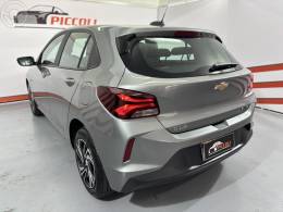 CHEVROLET - ONIX 1.0 LT2 FLEX 4P MANUAL - 2024/2025 - PRATA - R$ 79.900,00