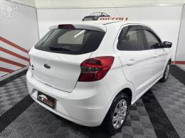 FORD - KA 1.0 SE PLUS 12V FLEX 4P MANUAL - 2016/2017 - BRANCA - R$ 41.900,00