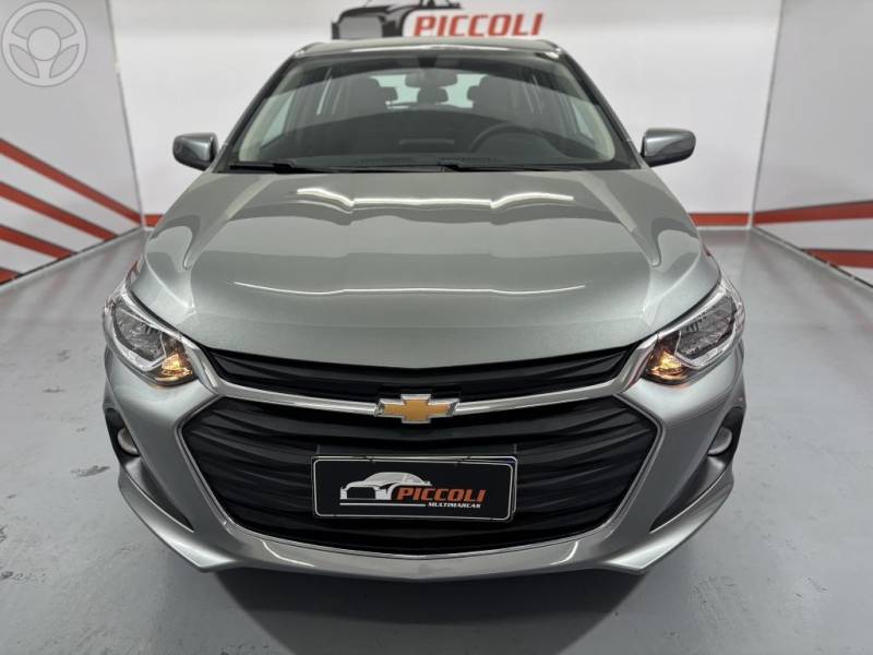 CHEVROLET - ONIX 1.0 LT2 FLEX 4P MANUAL - 2024/2025 - PRATA - R$ 76.500,00