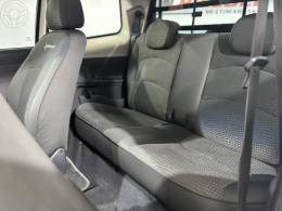 FIAT - STRADA 1.8 MPI ADVENTURE LOCKER CD 16V FLEX 2P MANUAL - 2011/2011 - BRANCA - R$ 53.900,00