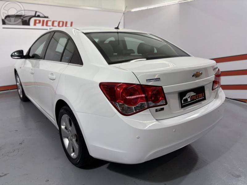 CHEVROLET - CRUZE 1.8 LT 16V FLEX 4P AUTOMÁTICO - 2014/2014 - BRANCA - R$ 61.900,00