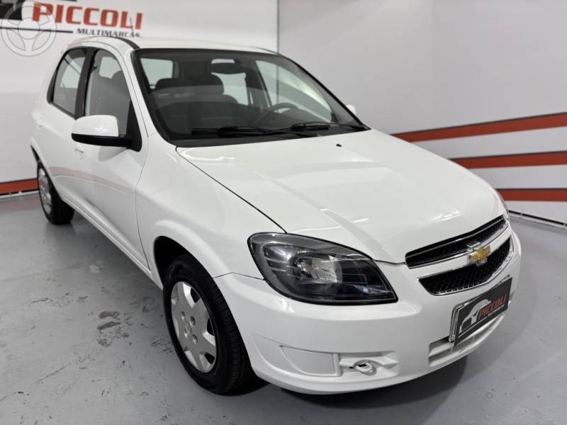 CHEVROLET - CELTA 1.0 MPFI LT 8V FLEX 4P MANUAL - 2013/2014 - BRANCA - R$ 34.900,00